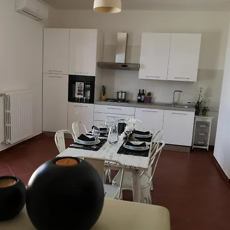 Apartment Casadellanna2 *